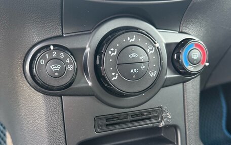 Ford Fiesta, 2016 год, 824 000 рублей, 11 фотография