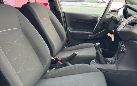 Ford Fiesta, 2016 год, 824 000 рублей, 17 фотография