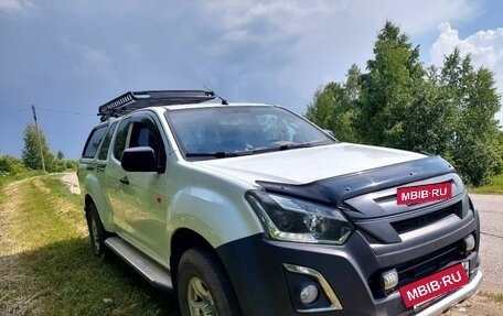 Isuzu D-Max II, 2019 год, 3 200 000 рублей, 4 фотография