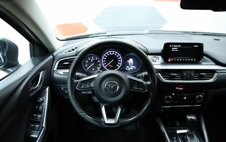 Mazda 6, 2017 год, 1 790 000 рублей, 13 фотография