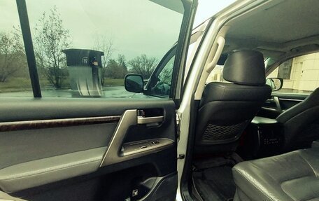 Toyota Land Cruiser 200, 2009 год, 2 300 000 рублей, 23 фотография