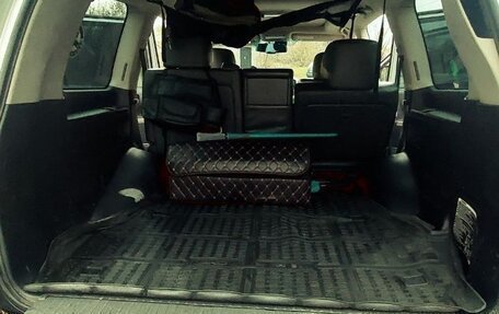 Toyota Land Cruiser 200, 2009 год, 2 300 000 рублей, 32 фотография