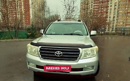 Toyota Land Cruiser 200, 2009 год, 2 300 000 рублей, 29 фотография