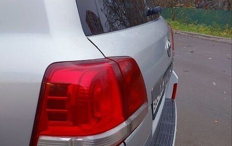 Toyota Land Cruiser 200, 2009 год, 2 300 000 рублей, 36 фотография