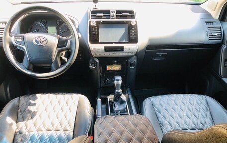 Toyota Land Cruiser Prado 150 рестайлинг 2, 2019 год, 4 460 000 рублей, 4 фотография