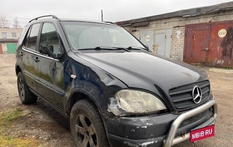 Mercedes-Benz M-Класс, 1998 год, 320 000 рублей, 3 фотография