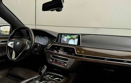 BMW 7 серия, 2016 год, 4 299 999 рублей, 13 фотография