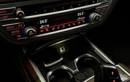 BMW 7 серия, 2016 год, 4 299 999 рублей, 14 фотография