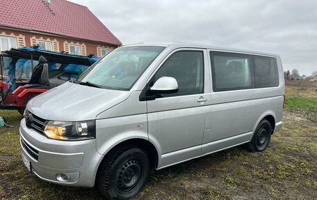 Volkswagen Caravelle T5, 2011 год, 2 300 000 рублей, 7 фотография