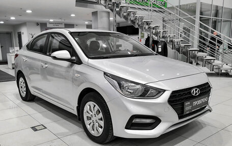 Hyundai Solaris II рестайлинг, 2017 год, 1 199 000 рублей, 3 фотография