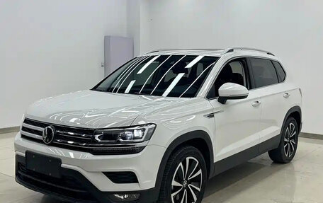 Volkswagen Tharu, 2023 год, 2 180 000 рублей, 1 фотография