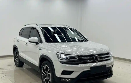 Volkswagen Tharu, 2023 год, 2 180 000 рублей, 3 фотография