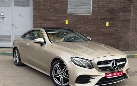 Mercedes-Benz E-Класс, 2018 год, 4 000 000 рублей, 1 фотография