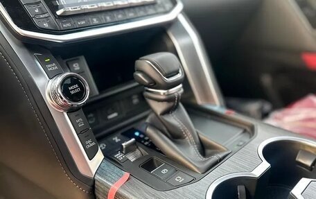 Toyota Land Cruiser, 2025 год, 14 600 000 рублей, 8 фотография