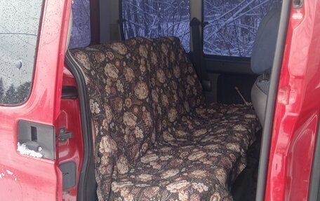 Peugeot Partner II рестайлинг 2, 2010 год, 350 000 рублей, 8 фотография