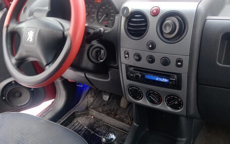 Peugeot Partner II рестайлинг 2, 2010 год, 350 000 рублей, 12 фотография