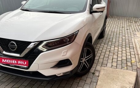 Nissan Qashqai, 2021 год, 2 950 000 рублей, 2 фотография