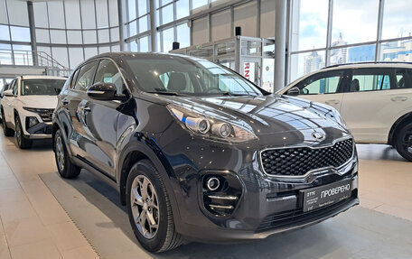 KIA Sportage IV рестайлинг, 2018 год, 2 299 000 рублей, 3 фотография