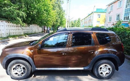 Renault Duster I рестайлинг, 2013 год, 800 000 рублей, 2 фотография