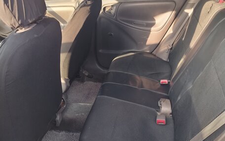 Toyota Platz, 2000 год, 250 000 рублей, 7 фотография