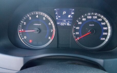 Hyundai Solaris II рестайлинг, 2012 год, 905 000 рублей, 2 фотография