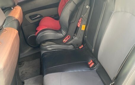 Chevrolet Cruze II, 2009 год, 550 000 рублей, 5 фотография