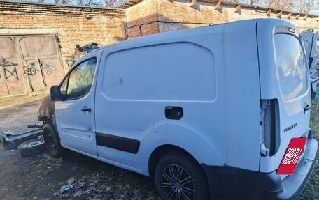 Peugeot Partner II рестайлинг 2, 2011 год, 250 000 рублей, 1 фотография