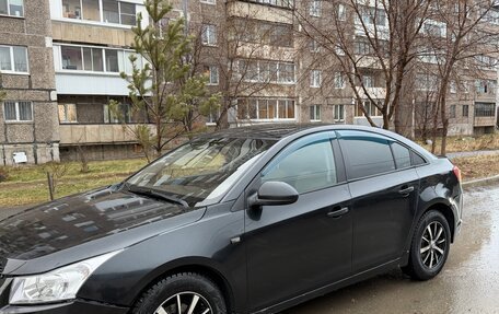 Chevrolet Cruze II, 2013 год, 600 000 рублей, 2 фотография