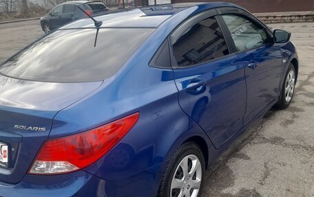 Hyundai Solaris II рестайлинг, 2012 год, 550 000 рублей, 5 фотография