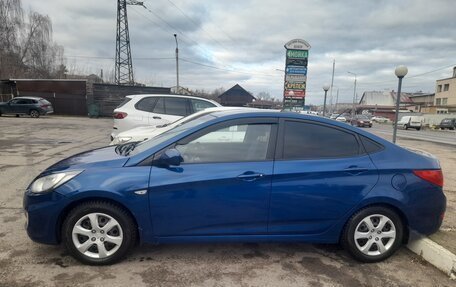 Hyundai Solaris II рестайлинг, 2012 год, 550 000 рублей, 3 фотография