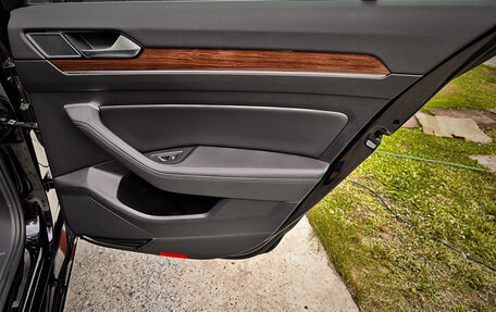 Volkswagen Passat B8 рестайлинг, 2019 год, 2 400 000 рублей, 25 фотография