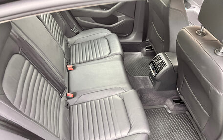 Volkswagen Passat B8 рестайлинг, 2019 год, 2 400 000 рублей, 24 фотография