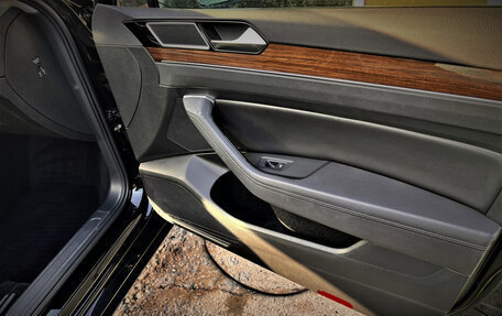 Volkswagen Passat B8 рестайлинг, 2019 год, 2 400 000 рублей, 21 фотография