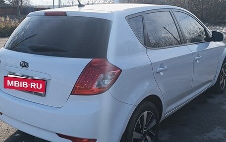 KIA cee'd I рестайлинг, 2010 год, 700 000 рублей, 5 фотография