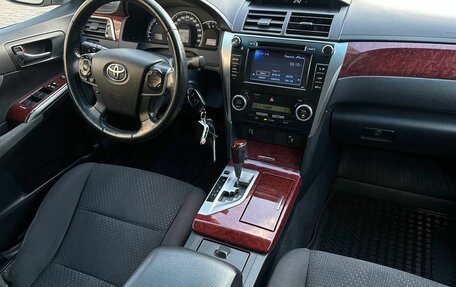 Toyota Camry, 2014 год, 1 550 000 рублей, 13 фотография