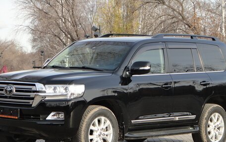 Toyota Land Cruiser 200, 2015 год, 4 950 000 рублей, 1 фотография