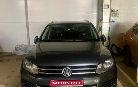 Volkswagen Touareg III, 2014 год, 2 100 000 рублей, 1 фотография