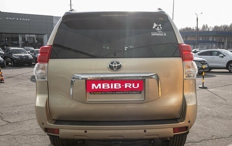 Toyota Land Cruiser Prado 150 рестайлинг 2, 2010 год, 2 625 000 рублей, 8 фотография