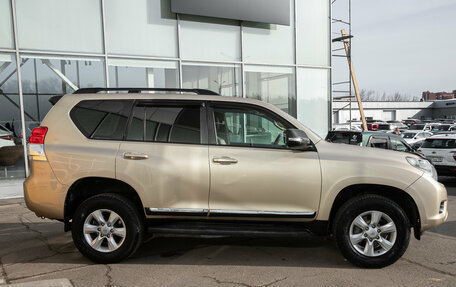 Toyota Land Cruiser Prado 150 рестайлинг 2, 2010 год, 2 625 000 рублей, 10 фотография