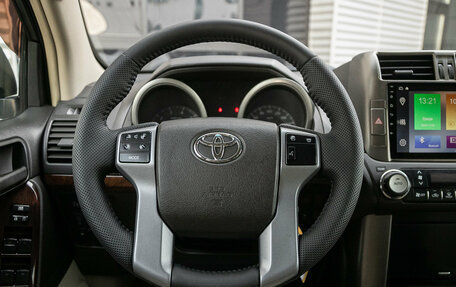 Toyota Land Cruiser Prado 150 рестайлинг 2, 2010 год, 2 625 000 рублей, 16 фотография