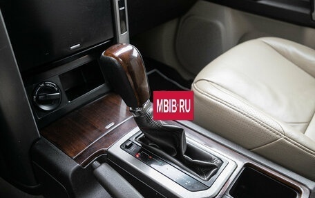 Toyota Land Cruiser Prado 150 рестайлинг 2, 2010 год, 2 625 000 рублей, 11 фотография