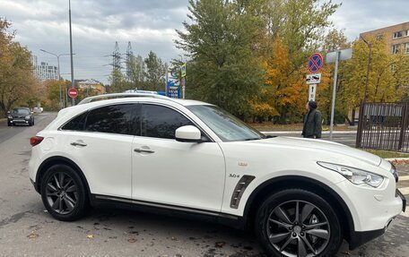 Infiniti FX II, 2013 год, 2 200 000 рублей, 3 фотография
