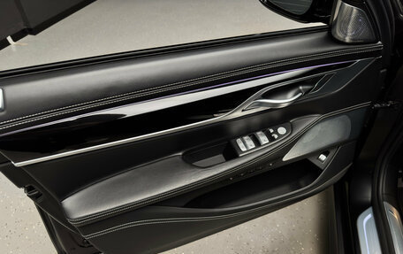 BMW 7 серия, 2018 год, 5 800 000 рублей, 13 фотография