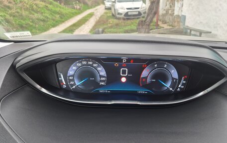 Peugeot 5008 II, 2019 год, 2 230 000 рублей, 7 фотография