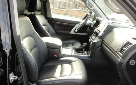 Toyota Land Cruiser 200, 2015 год, 4 950 000 рублей, 12 фотография