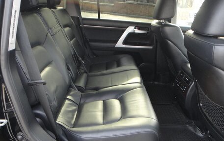 Toyota Land Cruiser 200, 2015 год, 4 950 000 рублей, 10 фотография