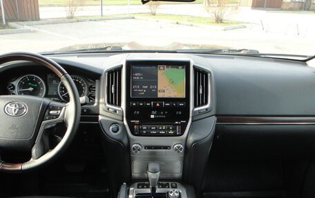 Toyota Land Cruiser 200, 2015 год, 4 950 000 рублей, 19 фотография