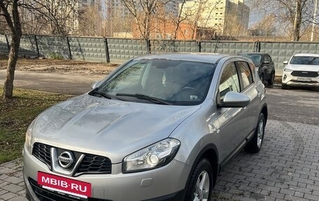 Nissan Qashqai, 2011 год, 885 000 рублей, 3 фотография