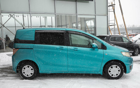 Honda Freed I, 2010 год, 895 000 рублей, 6 фотография