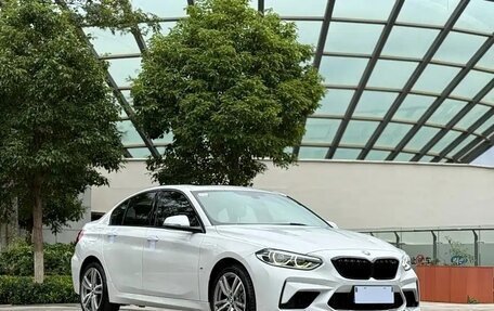 BMW 1 серия, 2022 год, 1 892 000 рублей, 1 фотография